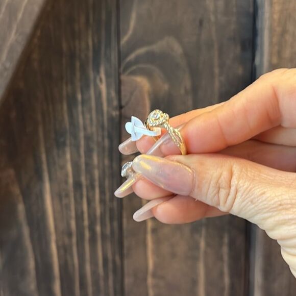 Elegant 14K Gold Plated Heart Princess Twisted Ring - Picture 4 of 6